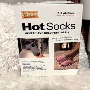 NWT Hot Socks